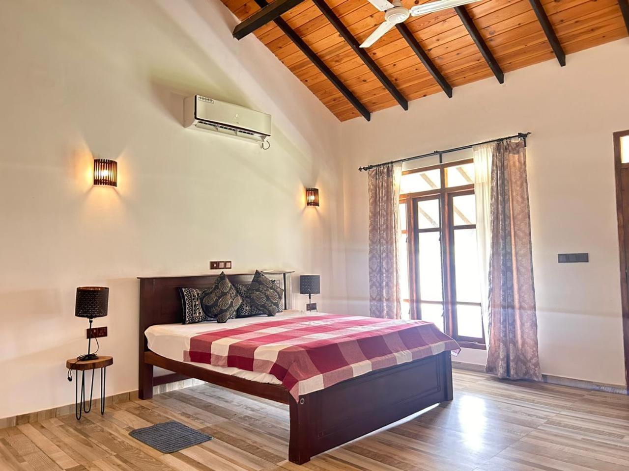 Blu Marine Nilaveli Hotel Trincomalee Exterior photo