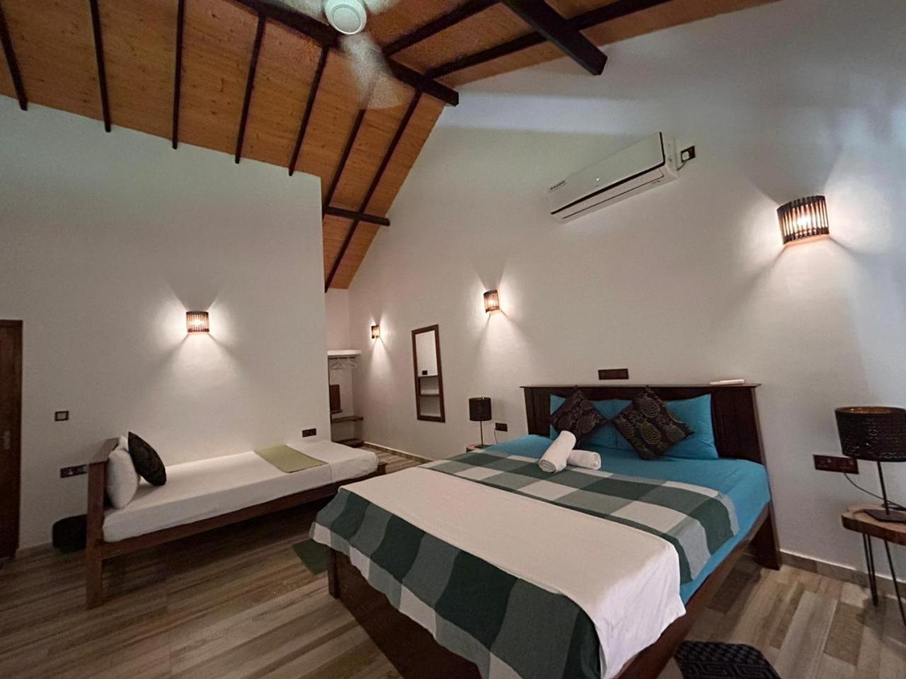 Blu Marine Nilaveli Hotel Trincomalee Exterior photo