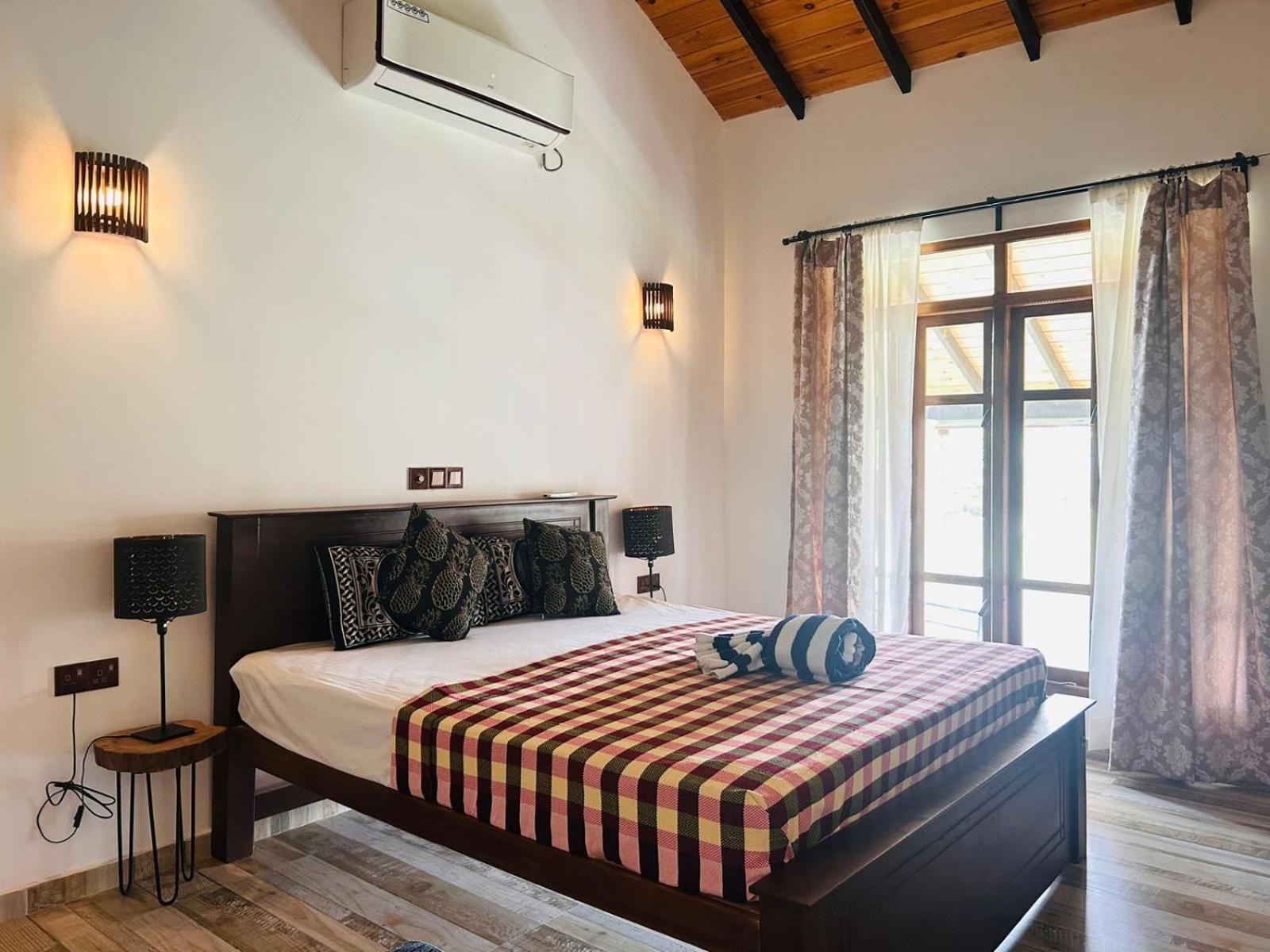 Blu Marine Nilaveli Hotel Trincomalee Exterior photo
